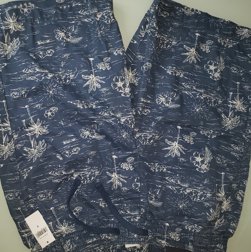 Gap Palm Tree Shorts